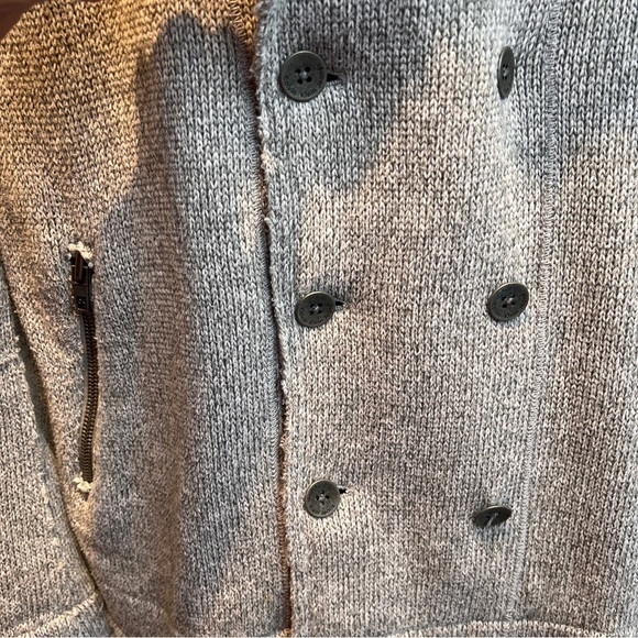 CALVIN KLEIN JEANS MENS Knit double breasted jacket w/2 zip pockets. Size XL. - Picture 4 of 8